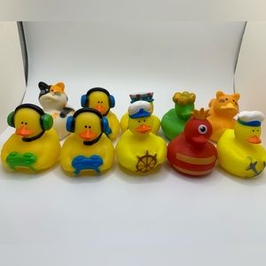 29 Rubber Ducks